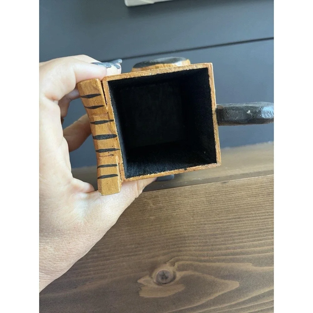 Hand Carved Wooden Cat Trinket Box Folk Art Kitty Storage Box‎ 5